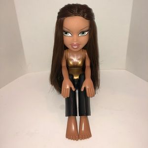 2003 Bratz Funky Fashion Makeover Yasmin Doll